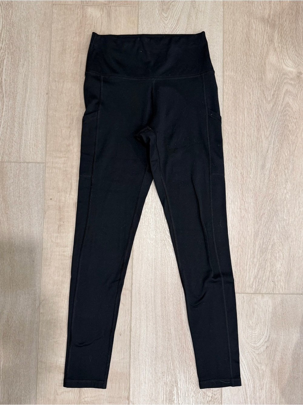 aerie Black High-Waist Leggings with Side Pockets and fleece lining for warmth